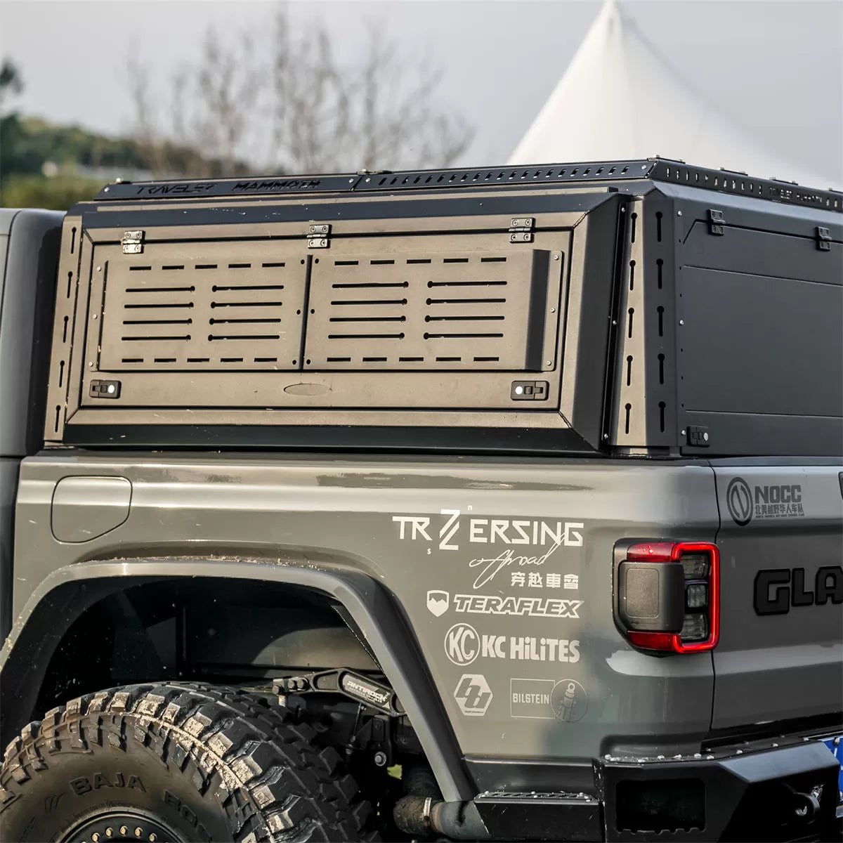 High Trunk Lid