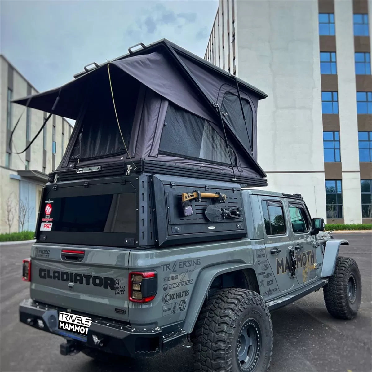 Trunk Tent With High Roof